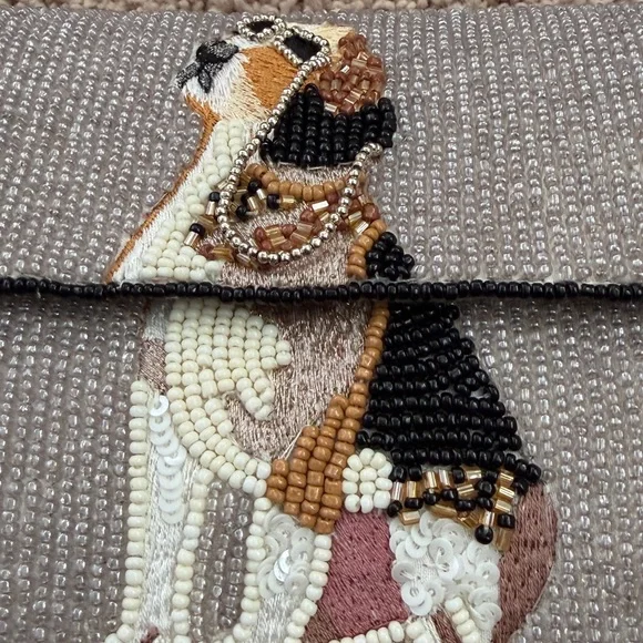 NWT new flaw Anthropologie Maeve Fiona beaded bag beagle dog gray embroidered - Picture 5 of 16